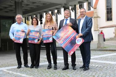 Bernhard Feineisen, Daniela Kerres, Anja von Harling, Oberbürgermeister Martin Wolff und Nico Morast